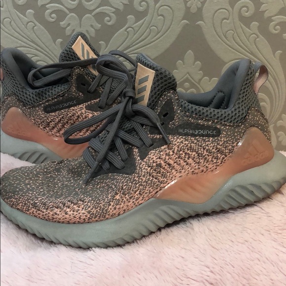 Adidas AlphaBounce EM Pink Grey US 5.5 - Picture 4 of 6